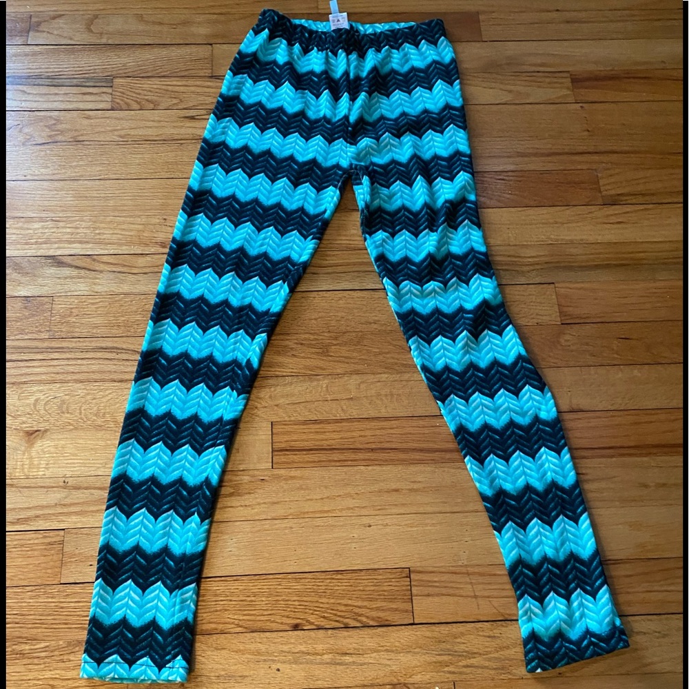 Blue Fame Green & Black Leggings